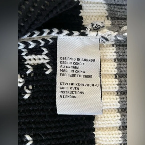 Kersh Sweater Vest. Size: S Color: White/Gray - Picture 6 of 8